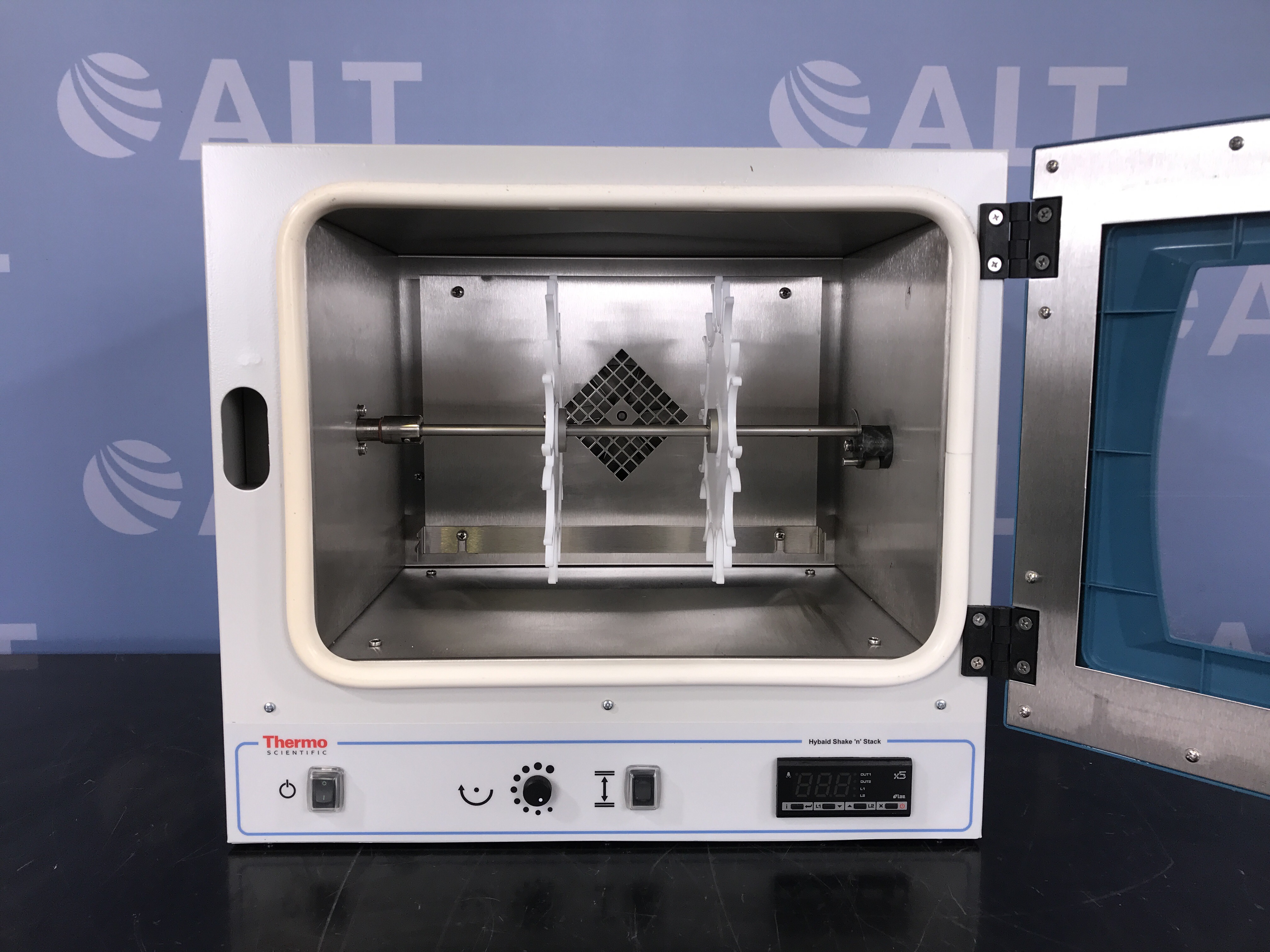 Thermo Scientific Shake 'n' Stack Hybridization Oven CAT No. 6241